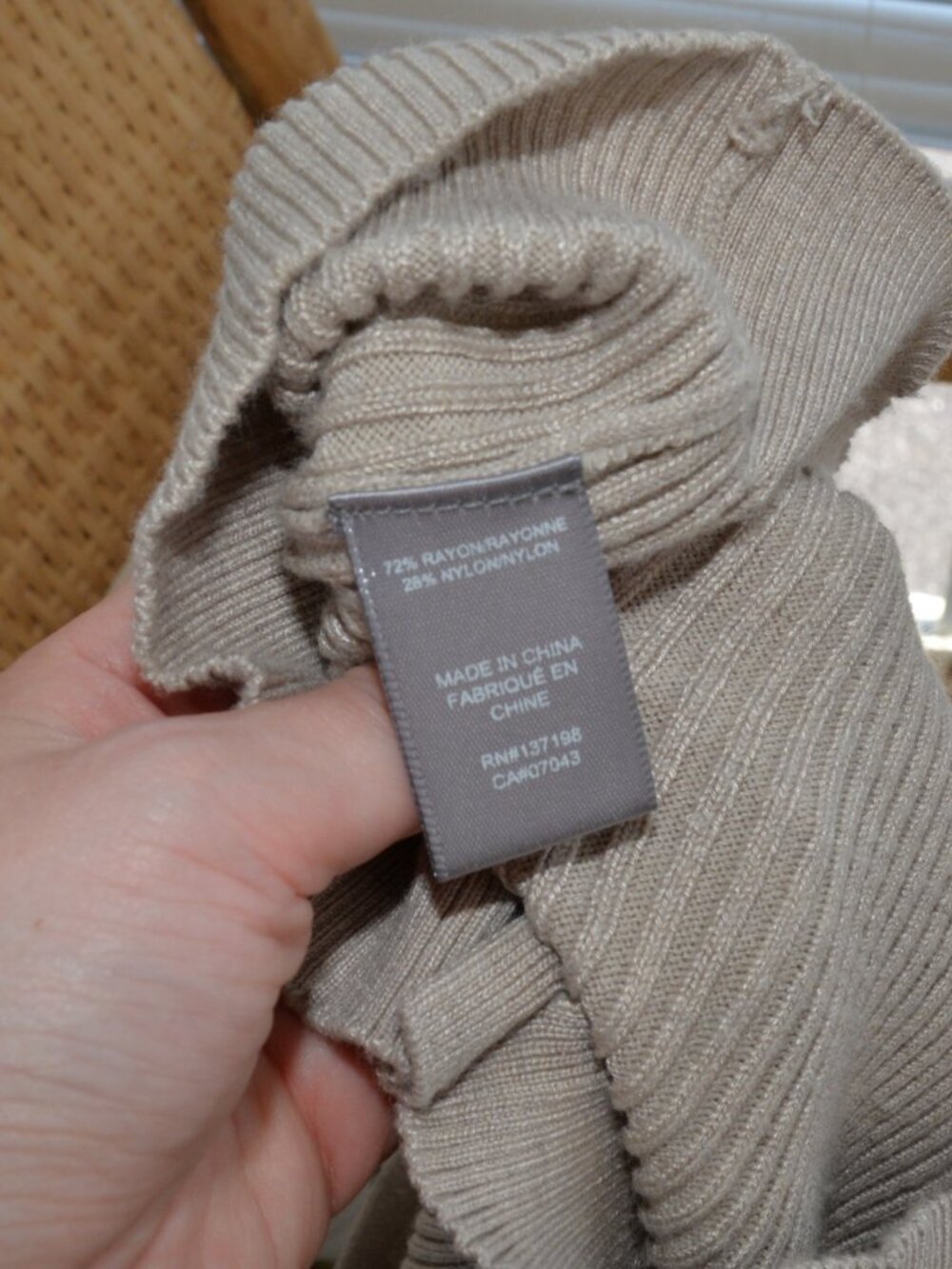 Cream Ribbed Knit V-Neck Marled Cardigan Sz M - Picture 6 of 6